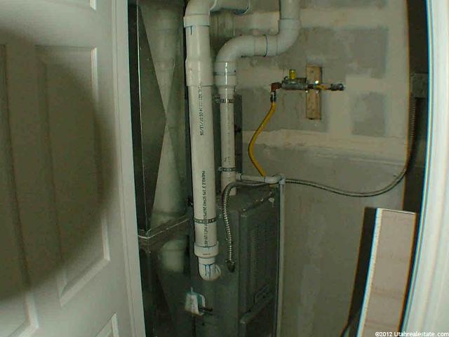 660 W 1725 N #13, Logan, UT 84321 — photo 2