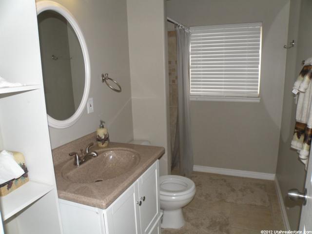 996 S Killarney Dr., Syracuse, UT 84075 — photo 8