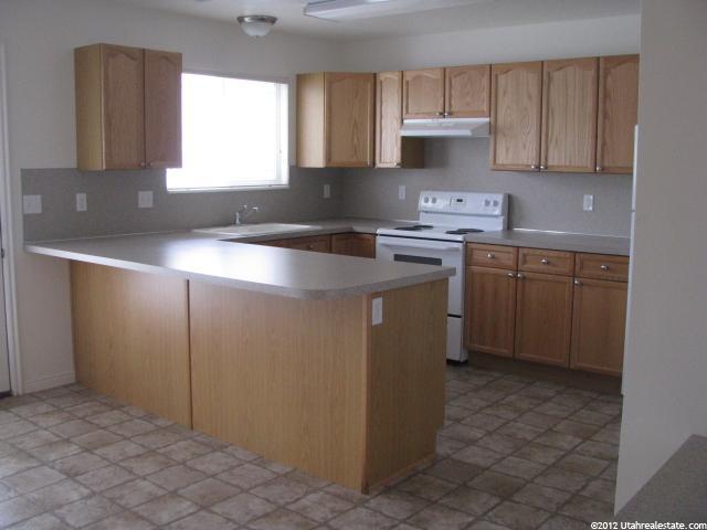 338 E 2350 N, North Ogden, UT 84414 — photo 3