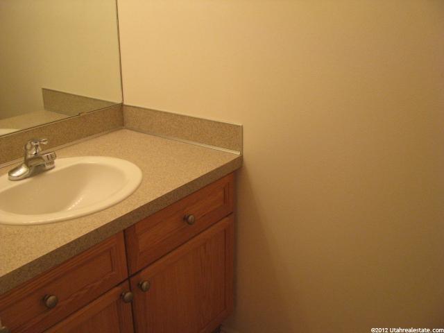 338 E 2350 N, North Ogden, UT 84414 — photo 9