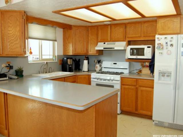 5945 S 3750 W, Roy, UT 84067 — photo 10