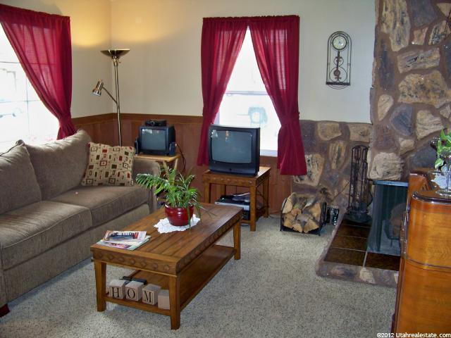 138 Mond St, Ogden, UT 84404 — photo 4