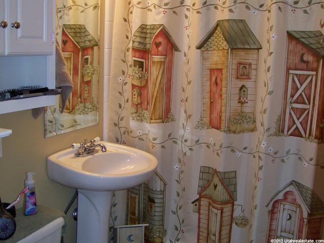 138 Mond St, Ogden, UT 84404 — photo 6