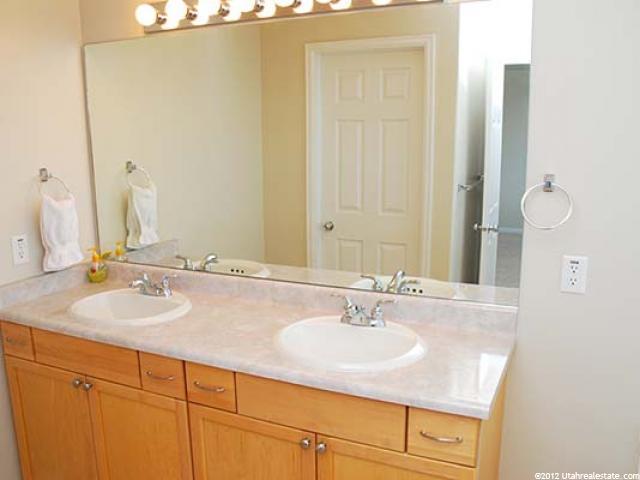 1864 E Longbranch Dr, Draper (UT Cnty), UT 84020 — photo 6