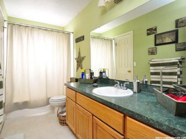 5827 S 4025 W, Roy, UT 84067 — photo 11