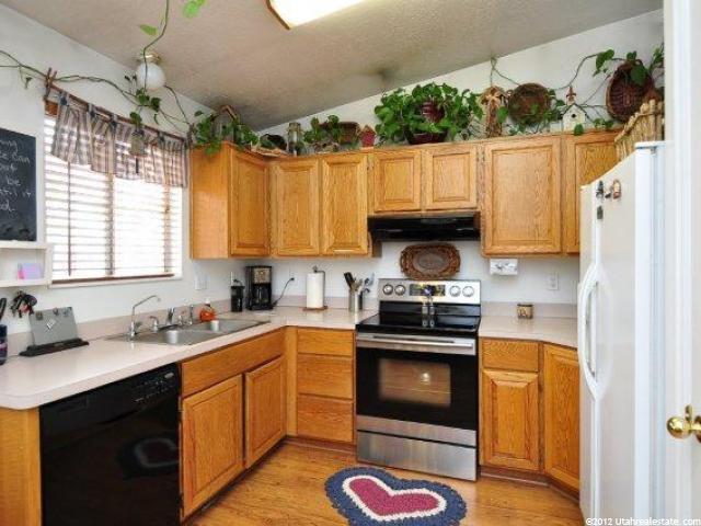 5827 S 4025 W, Roy, UT 84067 — photo 4