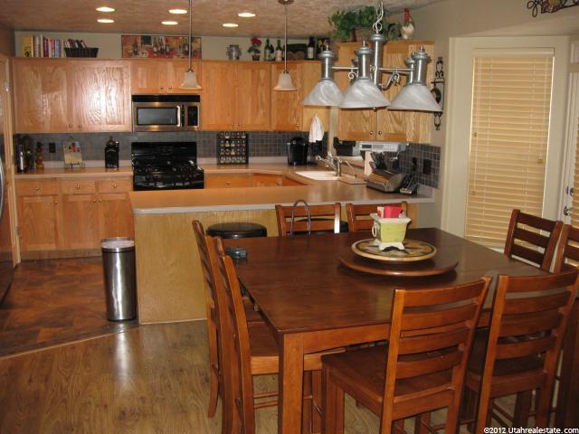 7729 S Sandy Heights Dr E, Sandy, UT 84070 — photo 3