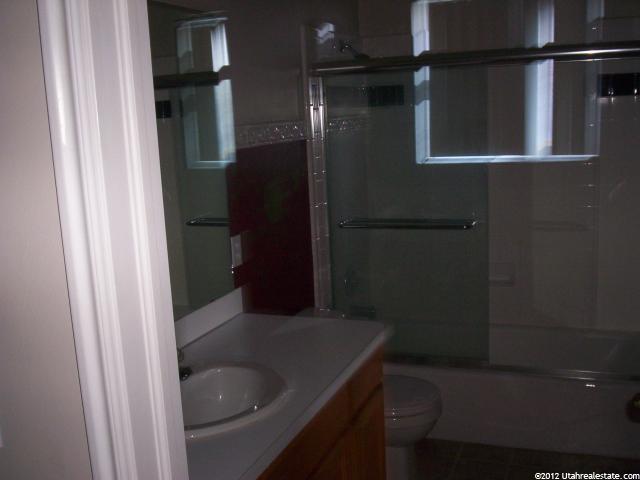 2089 N 900 W, Clinton, UT 84015 — photo 8