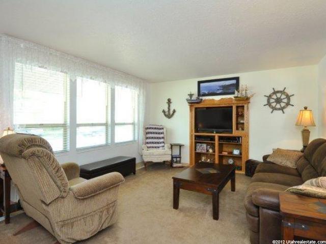 654 N 1050 W, Clearfield, UT 84015 — photo 9