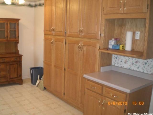 365 N 700 E, Kaysville, UT 84037 — photo 4