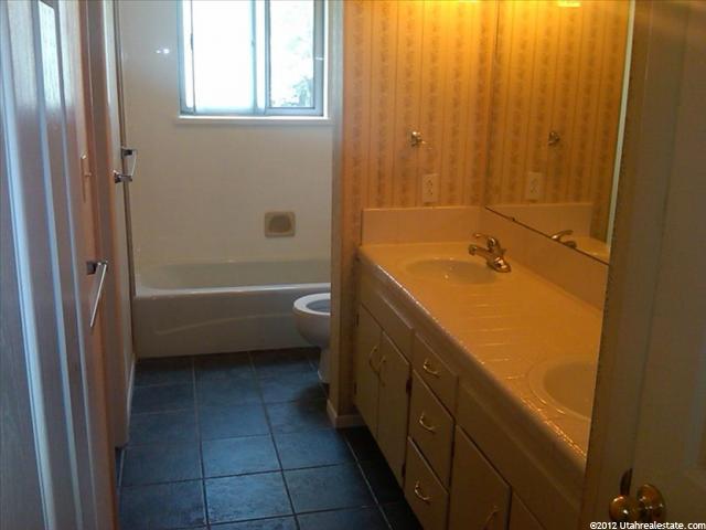 396 W 4200 N, Pleasant View, UT 84414 — photo 5