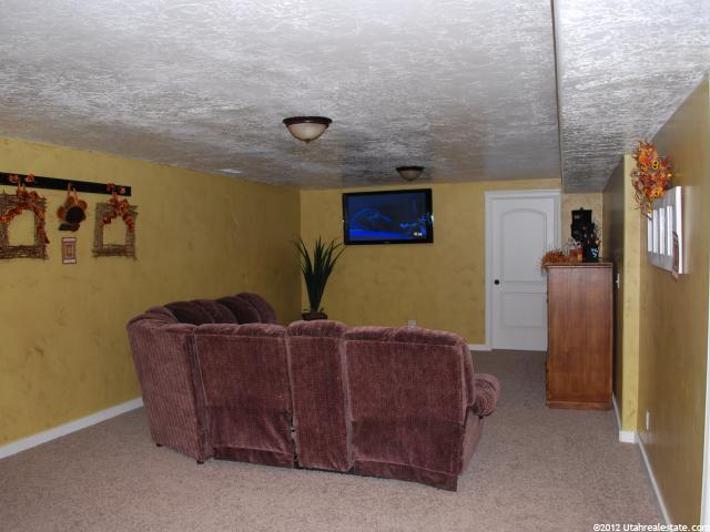 698 E 600 S, Preston, ID 83263 — photo 10