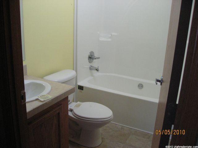 445 W 2100 S, Vernal, UT 84078 — photo 11