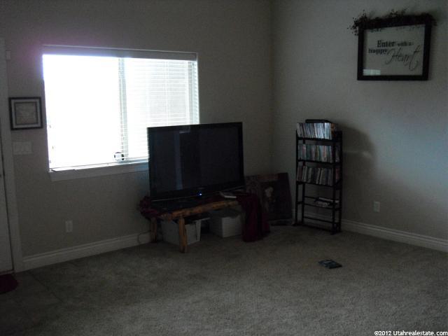 1392 W 250 S, Vernal, UT 84078 — photo 2