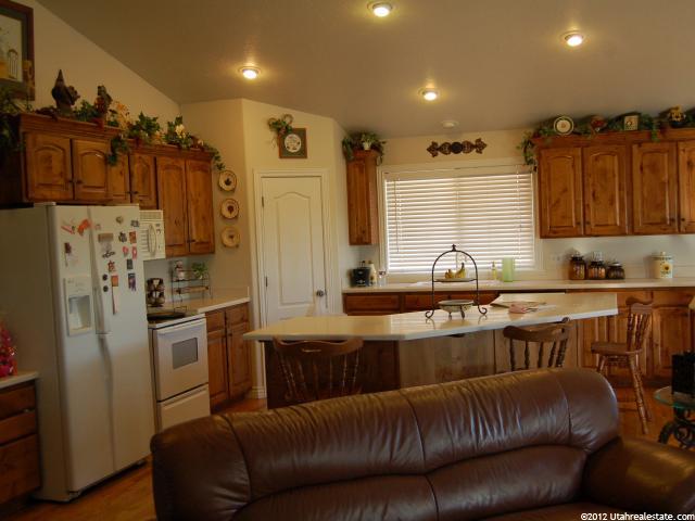 801 E Edgewood S, South Ogden, UT 84403 — photo 3