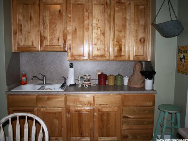98 S 100 W, Wales, UT 84667 — photo 5