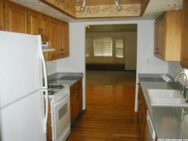 8325 S 300 E, Sandy, UT 84070 — photo 2