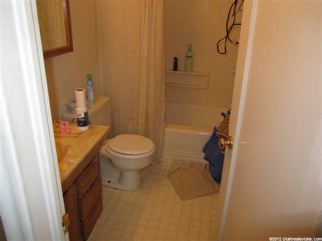 1377 N 300 W, Provo, UT 84604 — photo 7