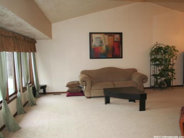 5935 S 1075 E, South Ogden, UT 84405 — photo 2