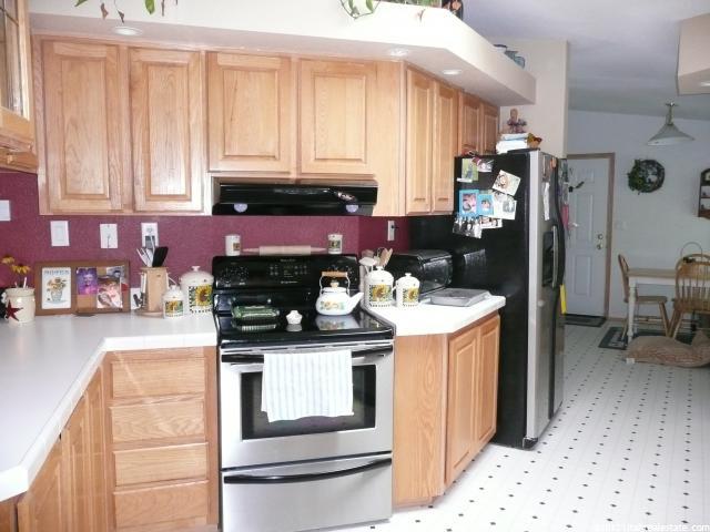 10910 S 800 E, Avon, UT 84328 — photo 5