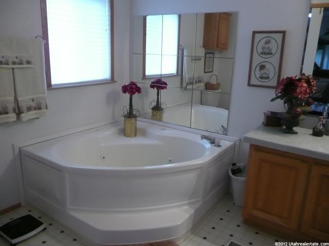 10910 S 800 E, Avon, UT 84328 — photo 10