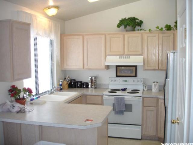 2101 N 2290 W, Clinton, UT 84015 — photo 2