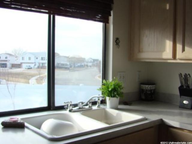 2101 N 2290 W, Clinton, UT 84015 — photo 3