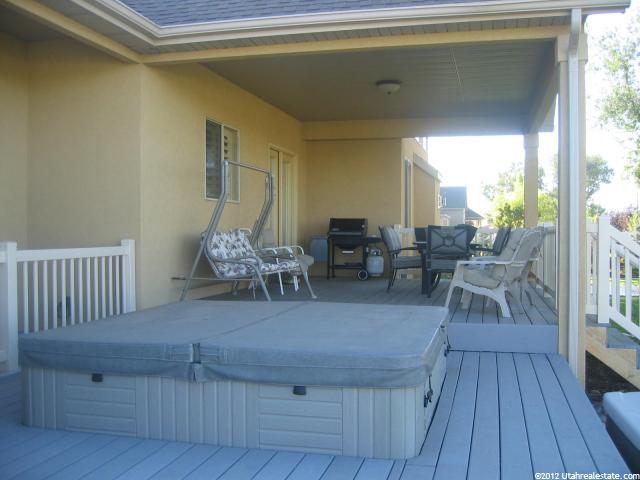 272 S Willowmere Dr W, Kaysville, UT 84037 — photo 12