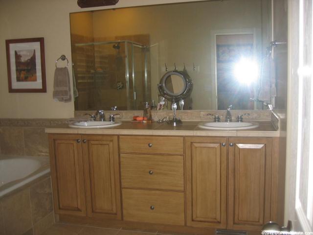 272 S Willowmere Dr W, Kaysville, UT 84037 — photo 6