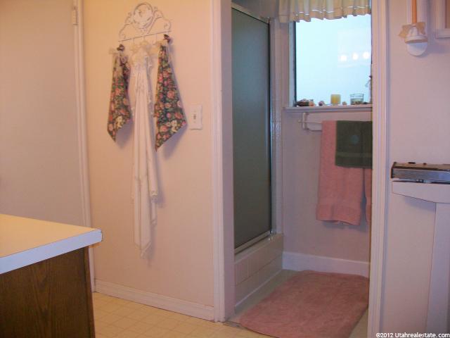 8478 S 1430 E, Sandy, UT 84093 — photo 8