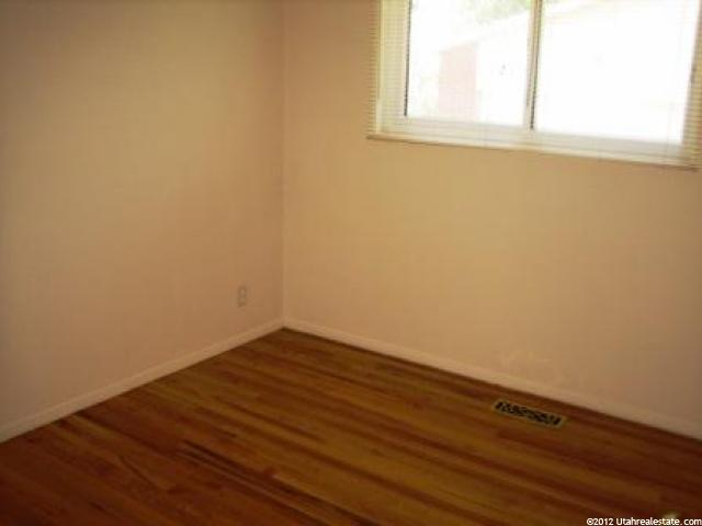 1079 N Mala Dr W, Layton, UT 84040 — photo 7