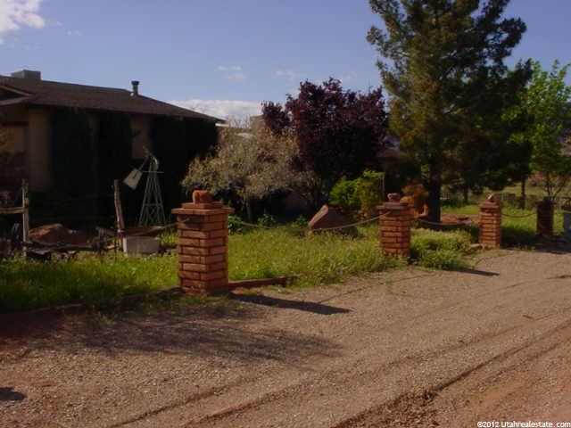 678 S Main, Ivins, UT 84738 — photo 10