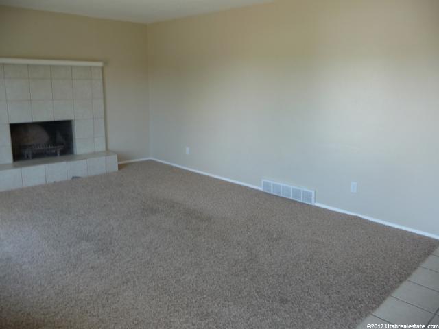 371 S 1000 E, Kaysville, UT 84037 — photo 3