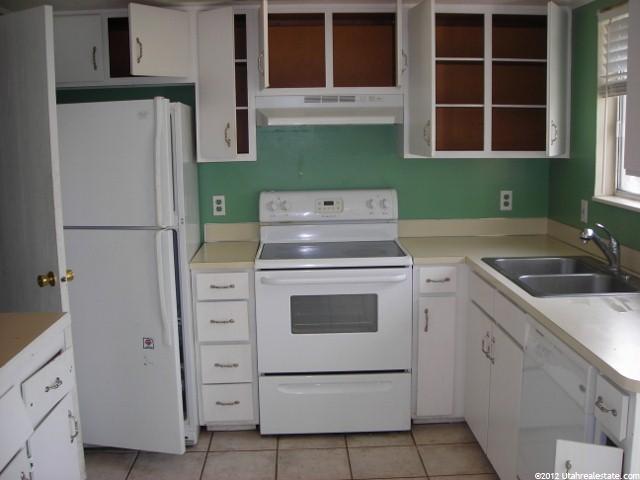 263 W 1675 N, Layton, UT 84041 — photo 5
