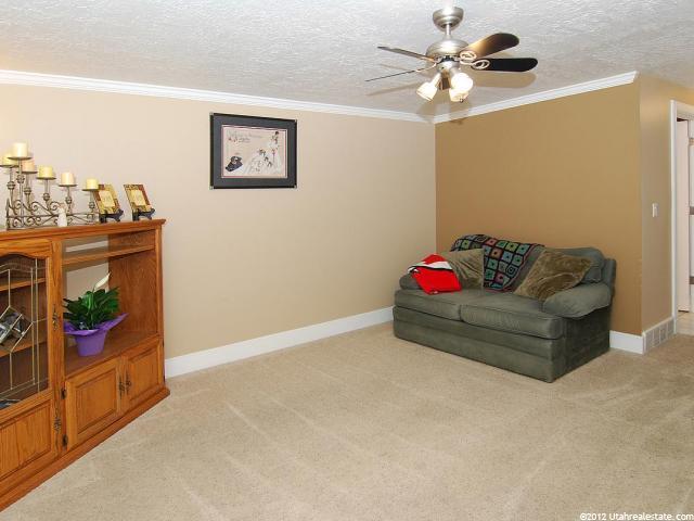 590 W 1950 N, Centerville, UT 84014 — photo 3
