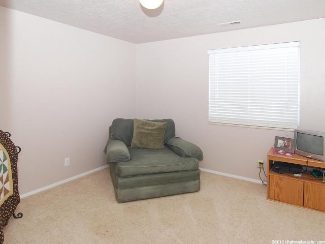 590 W 1950 N, Centerville, UT 84014 — photo 5
