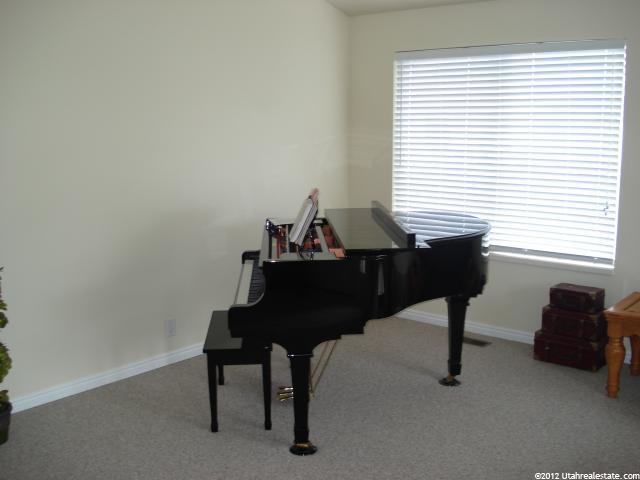 576 E 1200 S, Kaysville, UT 84037 — photo 2