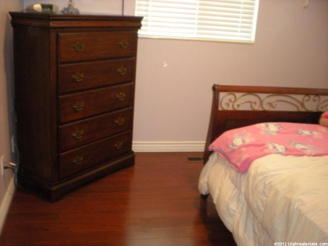 908 S 350 W, Bountiful, UT 84010 — photo 12