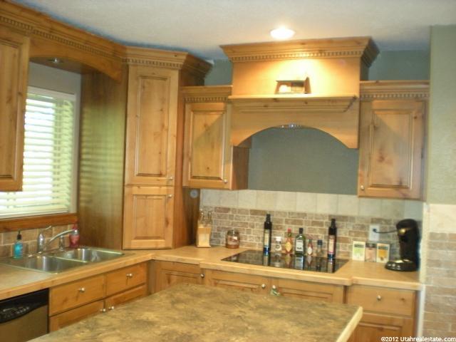 908 S 350 W, Bountiful, UT 84010 — photo 6