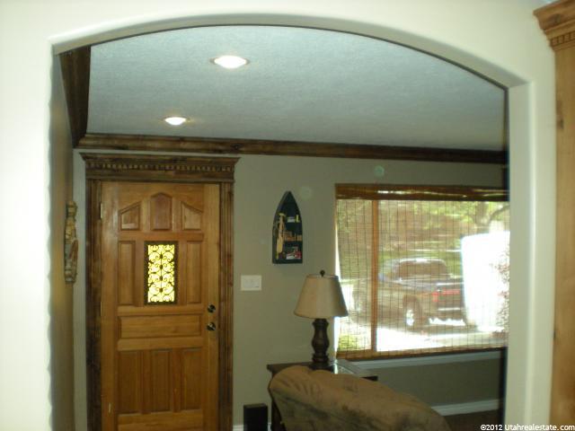 908 S 350 W, Bountiful, UT 84010 — photo 10