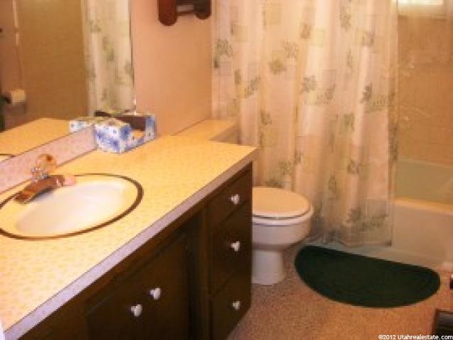 3384 S 3500 W, West Haven, UT 84401 — photo 6