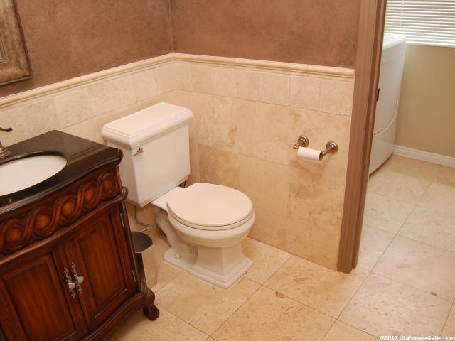 1802 E Gracey Ln, Sandy, UT 84092 — photo 7