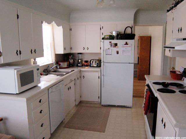 240 E 300 S, Bountiful, UT 84010 — photo 7
