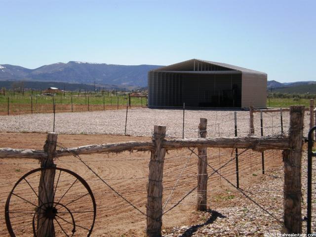 854 N 1400 E, Enterprise, UT 84725 — photo 4