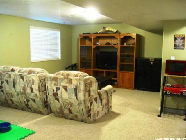 37 E 2300 N, Layton, UT 84041 — photo 10