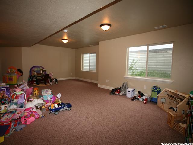 395 E Meadow Lark Ln, Elk Ridge, UT 84651 — photo 10
