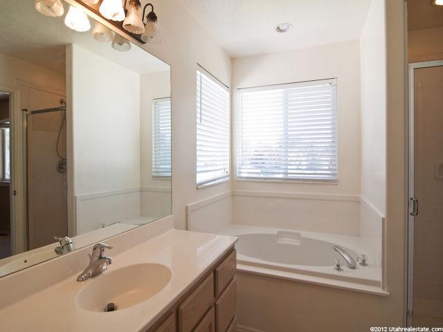 768 W 1240 N, Clinton, UT 84015 — photo 12