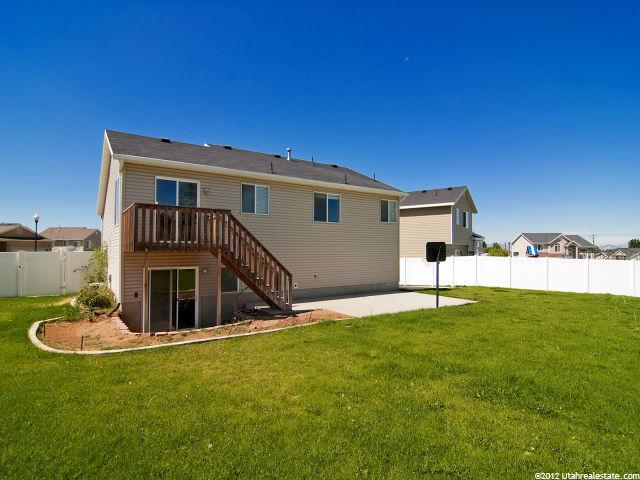 768 W 1240 N, Clinton, UT 84015 — photo 3