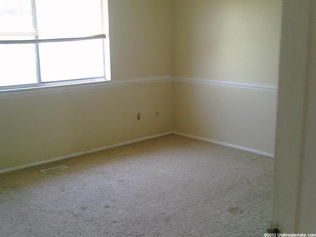710 N Barlow St W, Clearfield, UT 84015 — photo 4