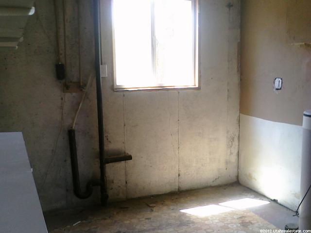 710 N Barlow St W, Clearfield, UT 84015 — photo 5